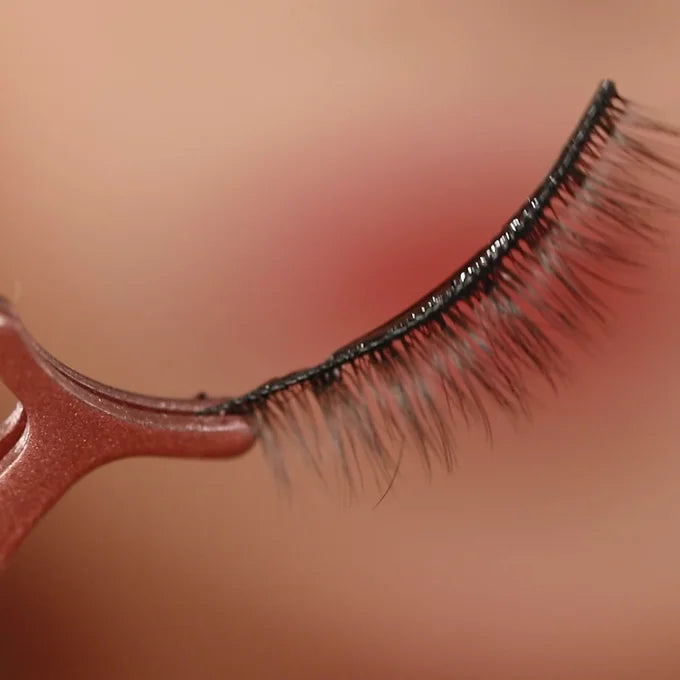 BOBI Self Adhesive Eyelashes SA30 Cat Eye – Winged Corner Volume